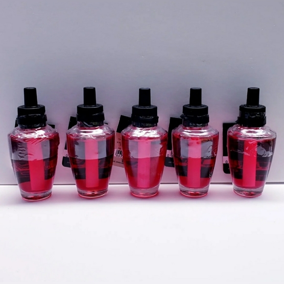 Bath & Body Works CINNAMON STICK Wallflowers Fragrance Refill, 0.8 oz( 5 pack) - Picture 3 of 4